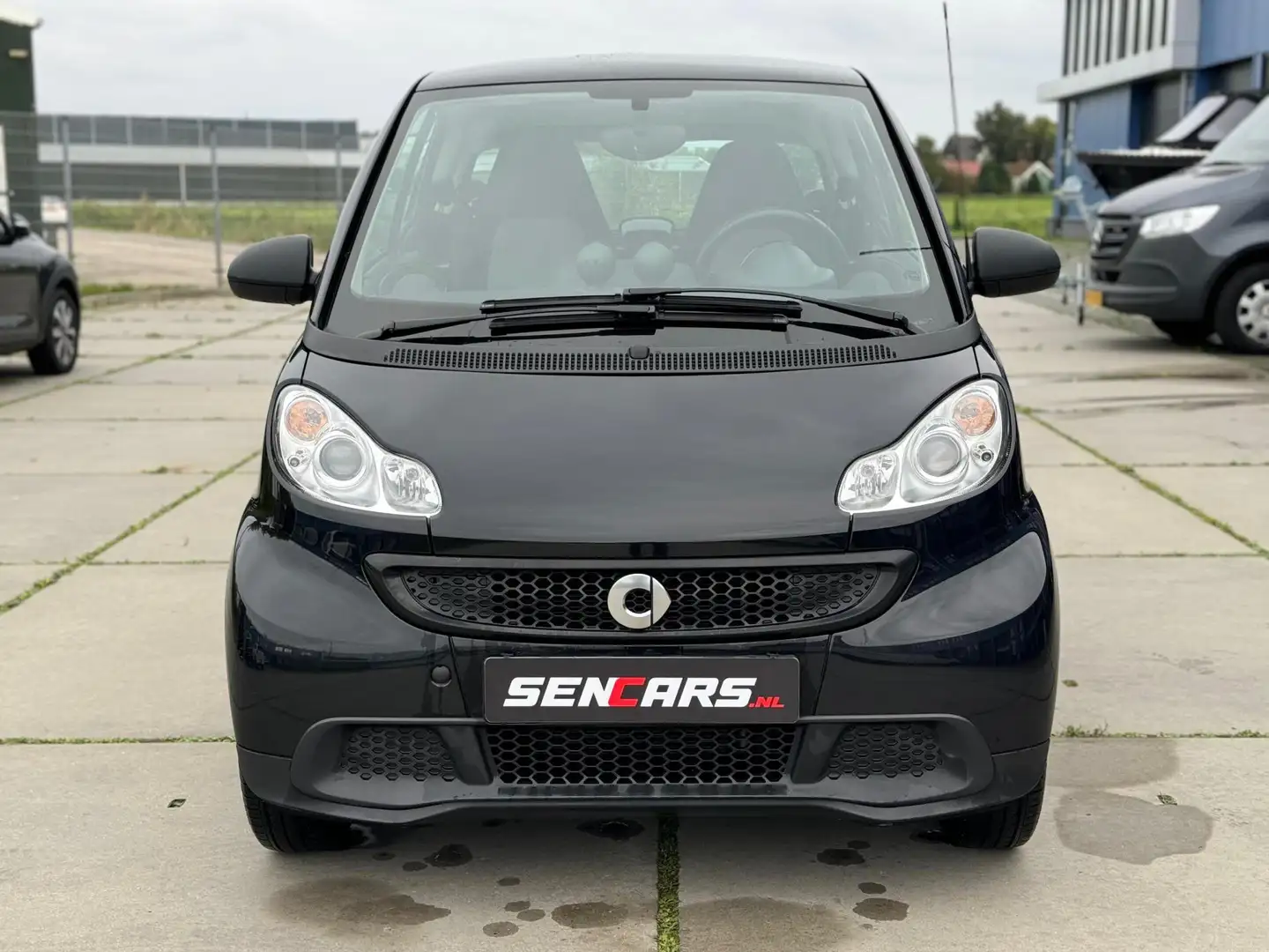 smart forTwo coupé 1.0 mhd Pure | Pano | Brabus | NAP | AC Zwart - 2