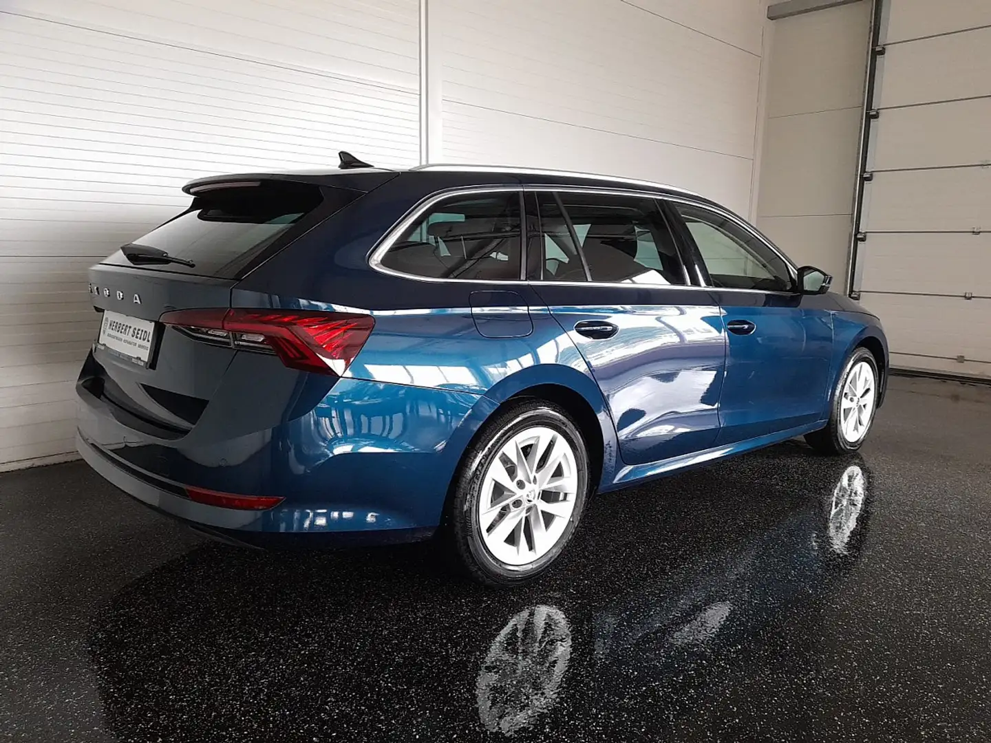 Skoda Octavia Combi STYLE 2,0 TDI DSG *LED & DYN BLINKER / VI... Blau - 2