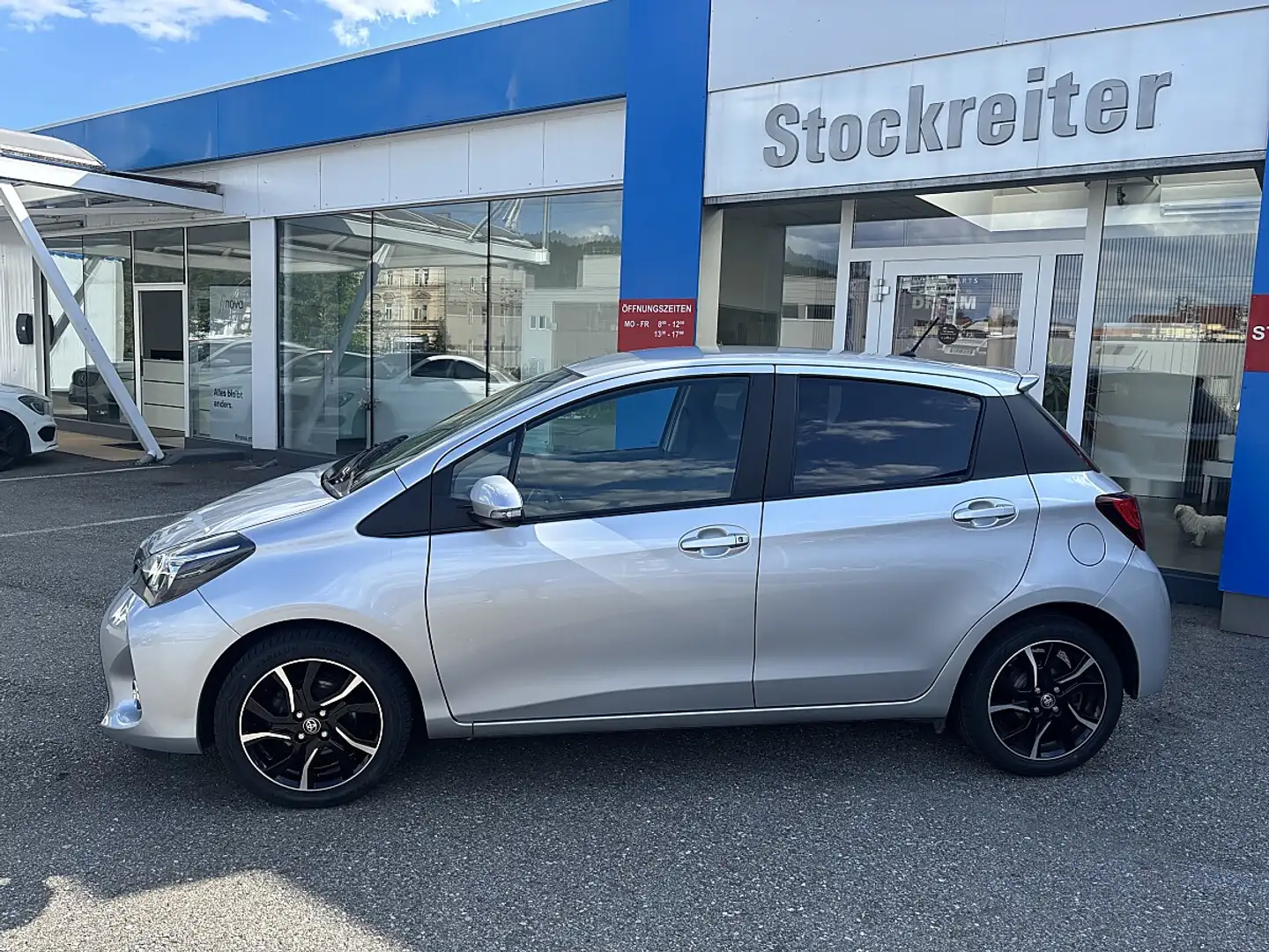 Toyota Yaris 1,4 D-4D Style*Rückfcam*KLima*NUR 31.000KM* Silber - 2