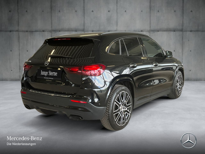 Mercedes-Benz GLA 180 AMG+NIGHT+360°+AHK+MULTIBEAM+TOTW+KEYLESS — photo 8