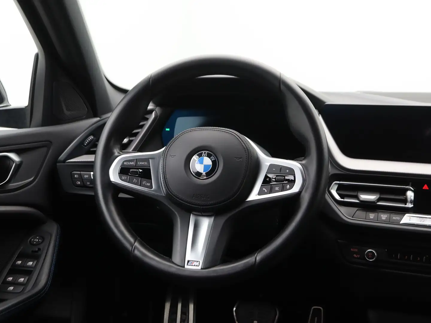 BMW 118 1 Serie 118i Executive M Sport Automaat Gris - 2