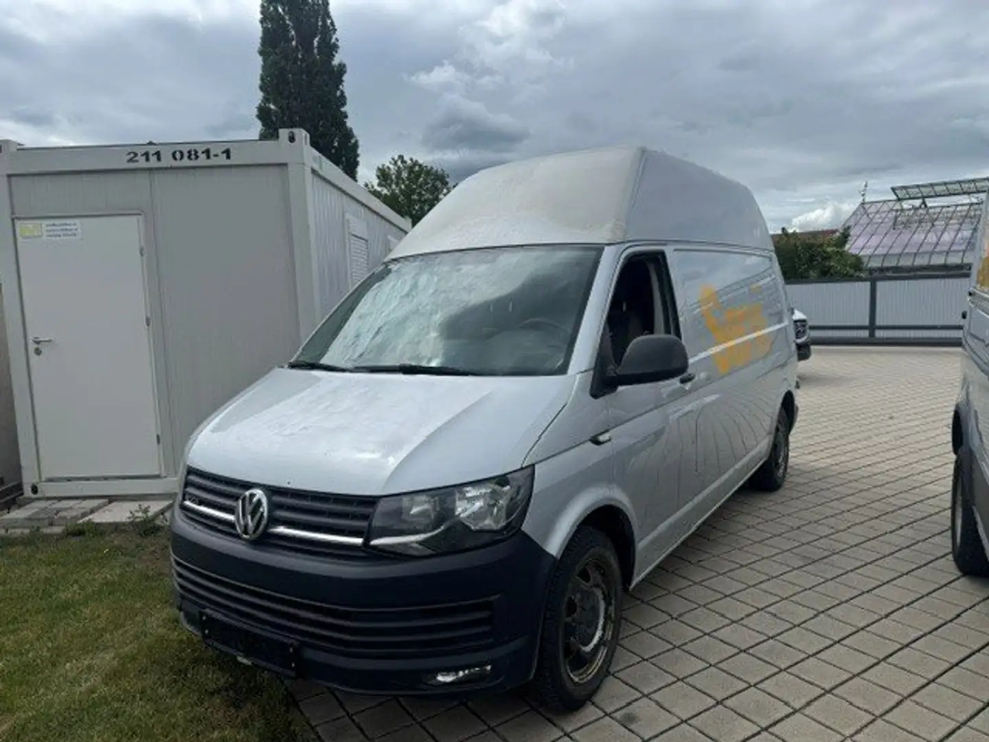 Volkswagen T6 Transporter 2.0 TDI Kasten Hochdach lang 4Motion Grau - 1