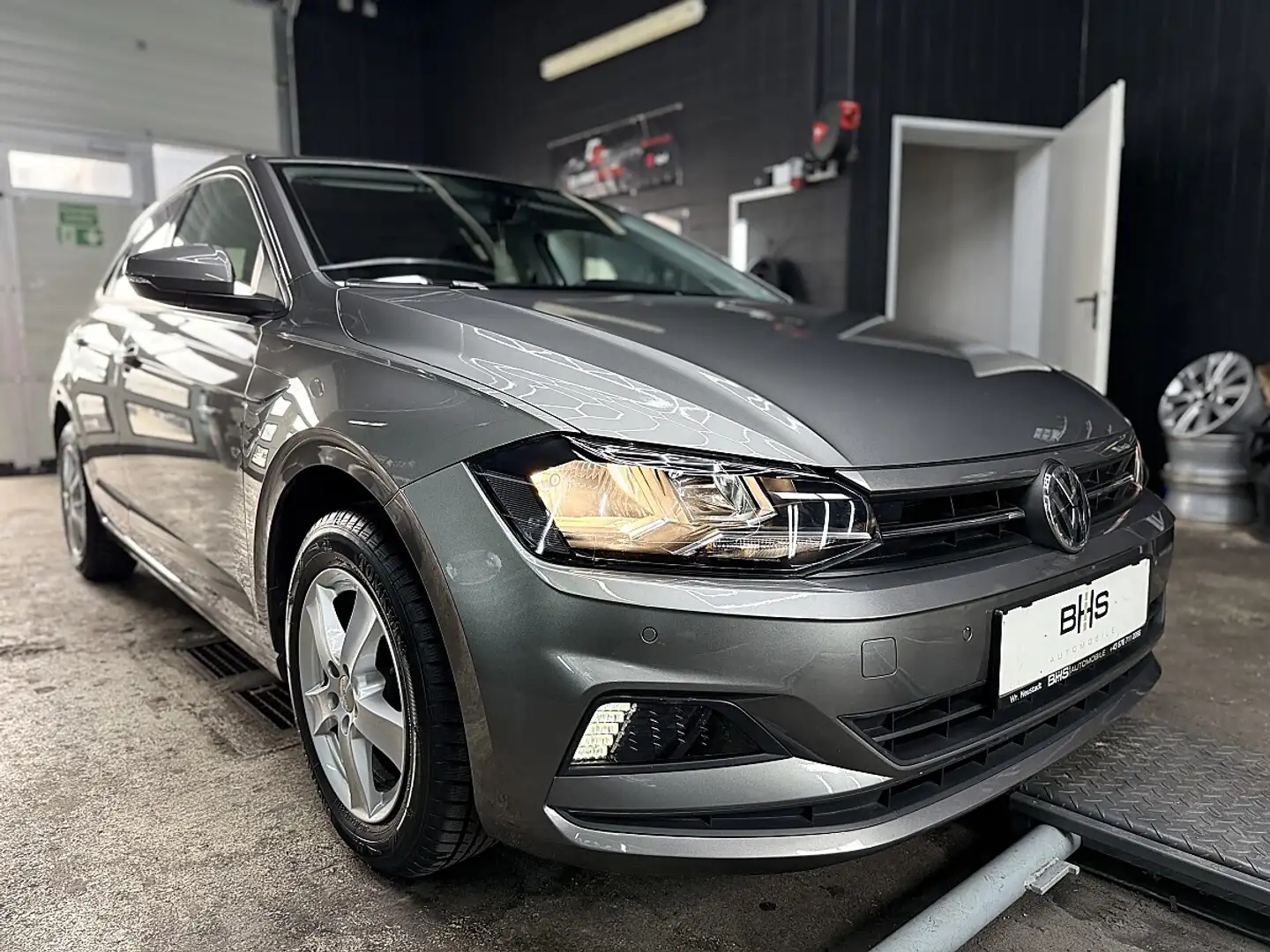 Volkswagen Polo 1,0 Comfortline TSI Schwarz - 2