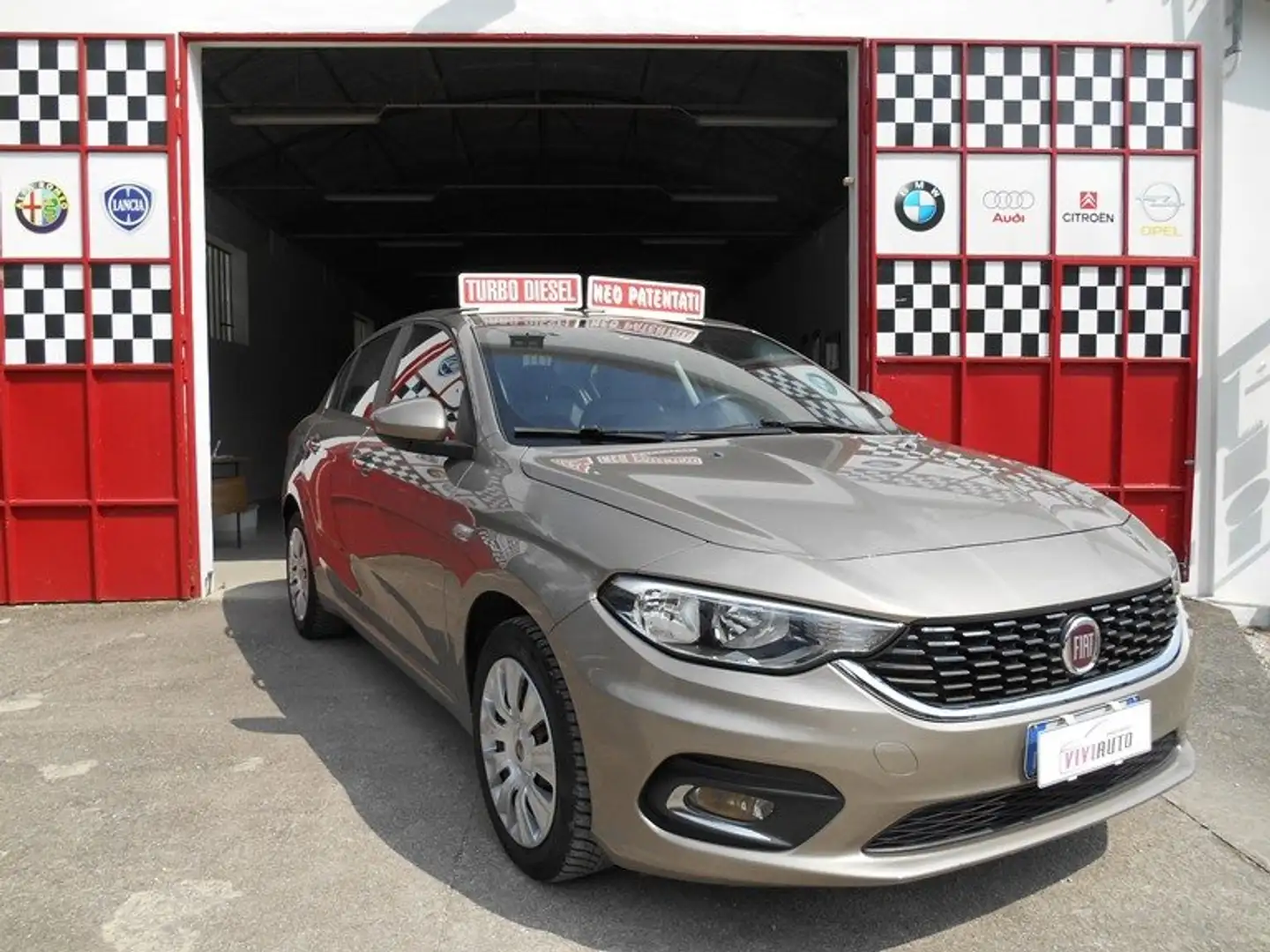 Fiat Tipo 5p 1.3 mjt Easy Business  OK NEO PATENTATI EURO 6B Oro - 1
