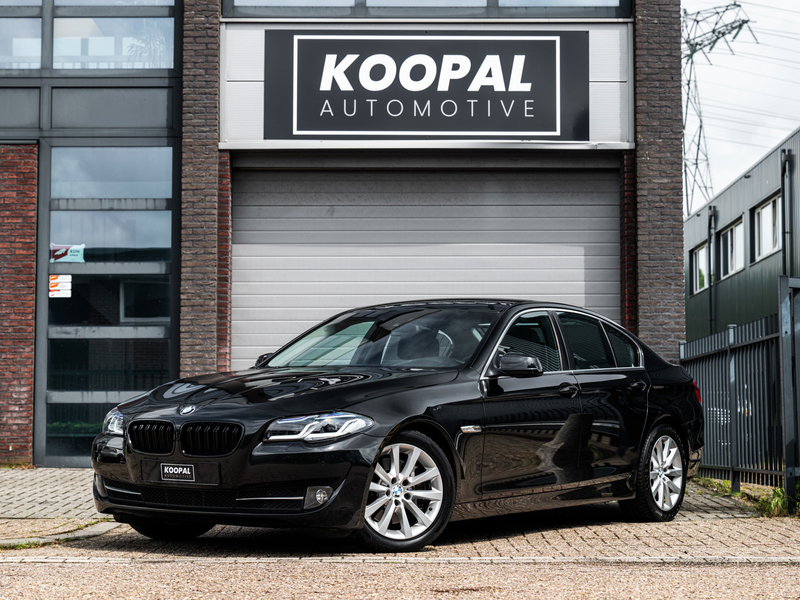 BMW 528 5-serie 528i High Executive | LED | Trekhaak | Spo