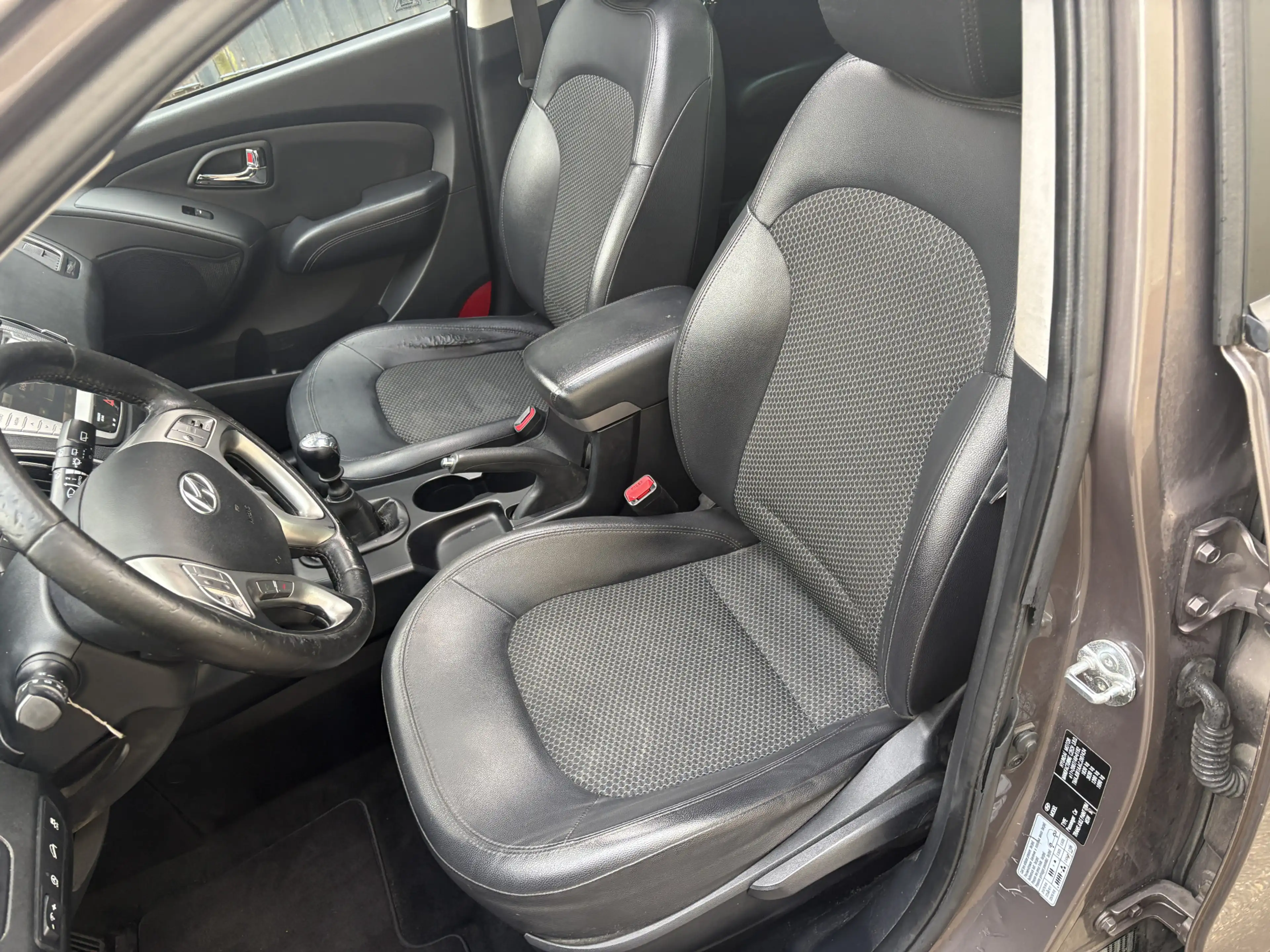 Hyundai iX35 1.6i GDI i-Light / NAVI / AIRCO / PANORAMADAK — photo 8