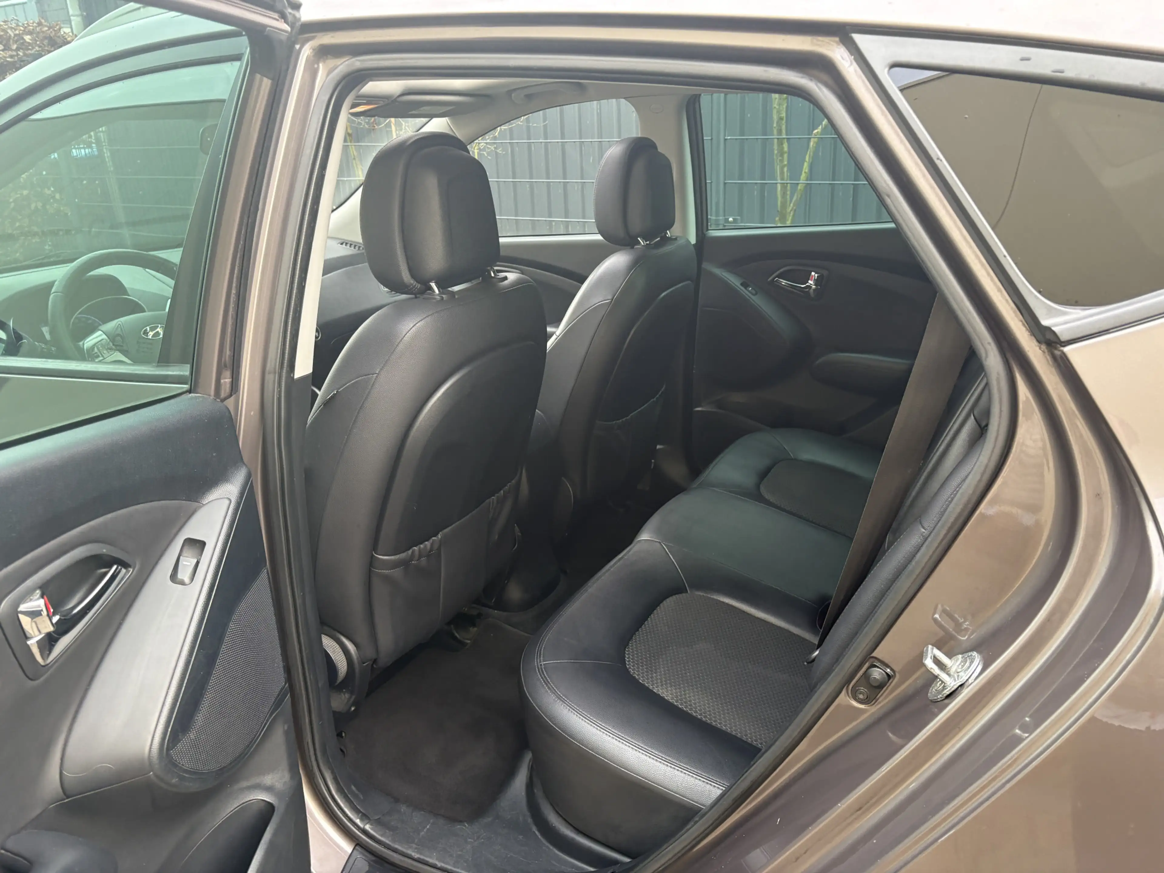Hyundai iX35 1.6i GDI i-Light / NAVI / AIRCO / PANORAMADAK — photo 4
