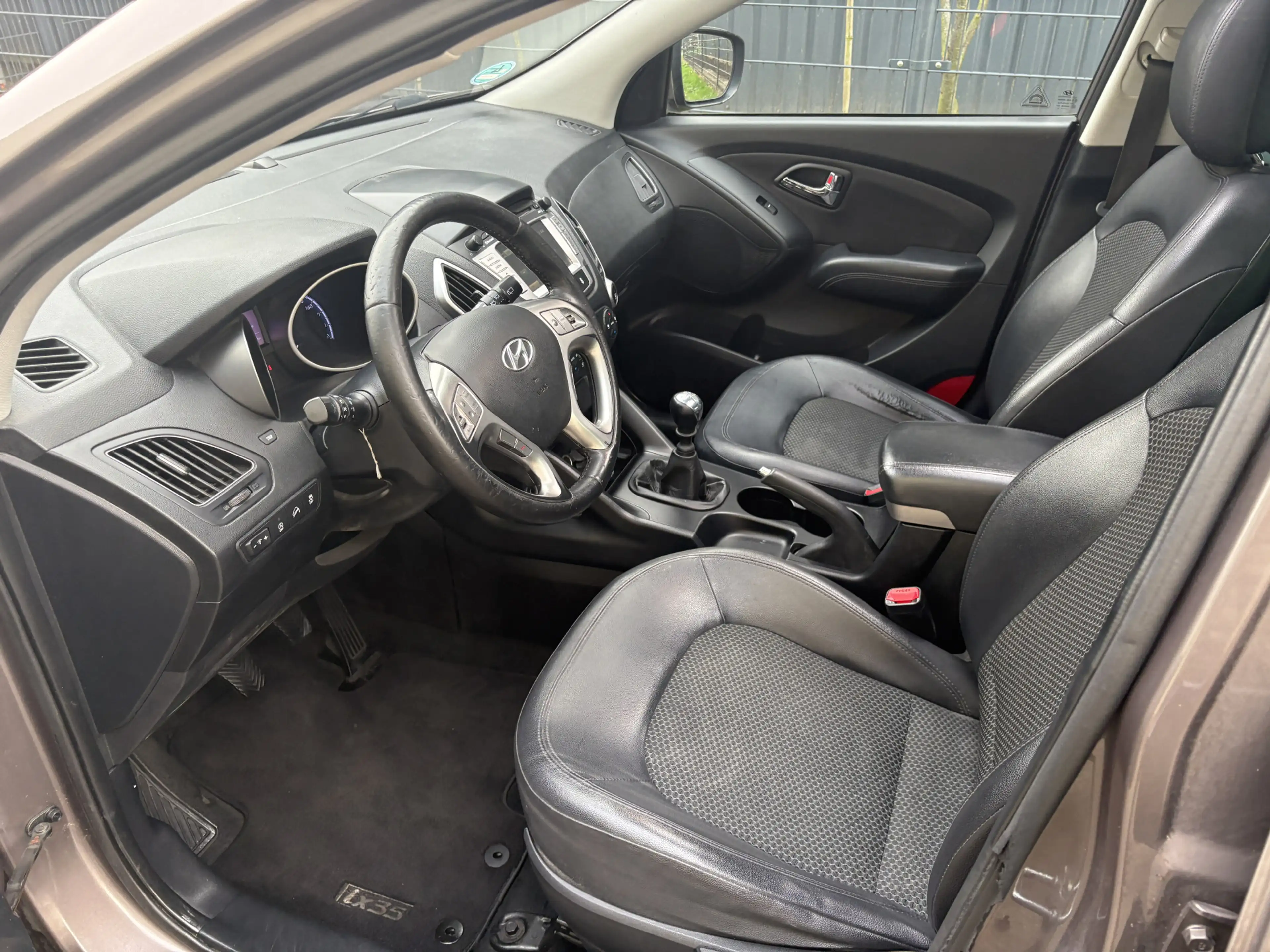 Hyundai iX35 1.6i GDI i-Light / NAVI / AIRCO / PANORAMADAK — photo 6