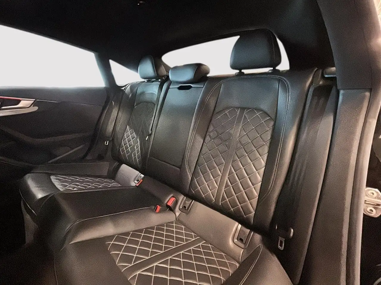 Audi S5 снимка Audi S5