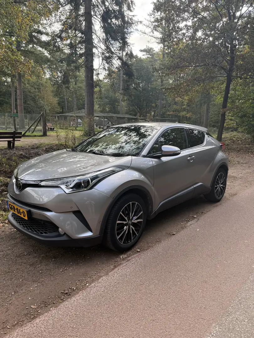Toyota C-HR 1.2 Bi-Tone Grey - 1