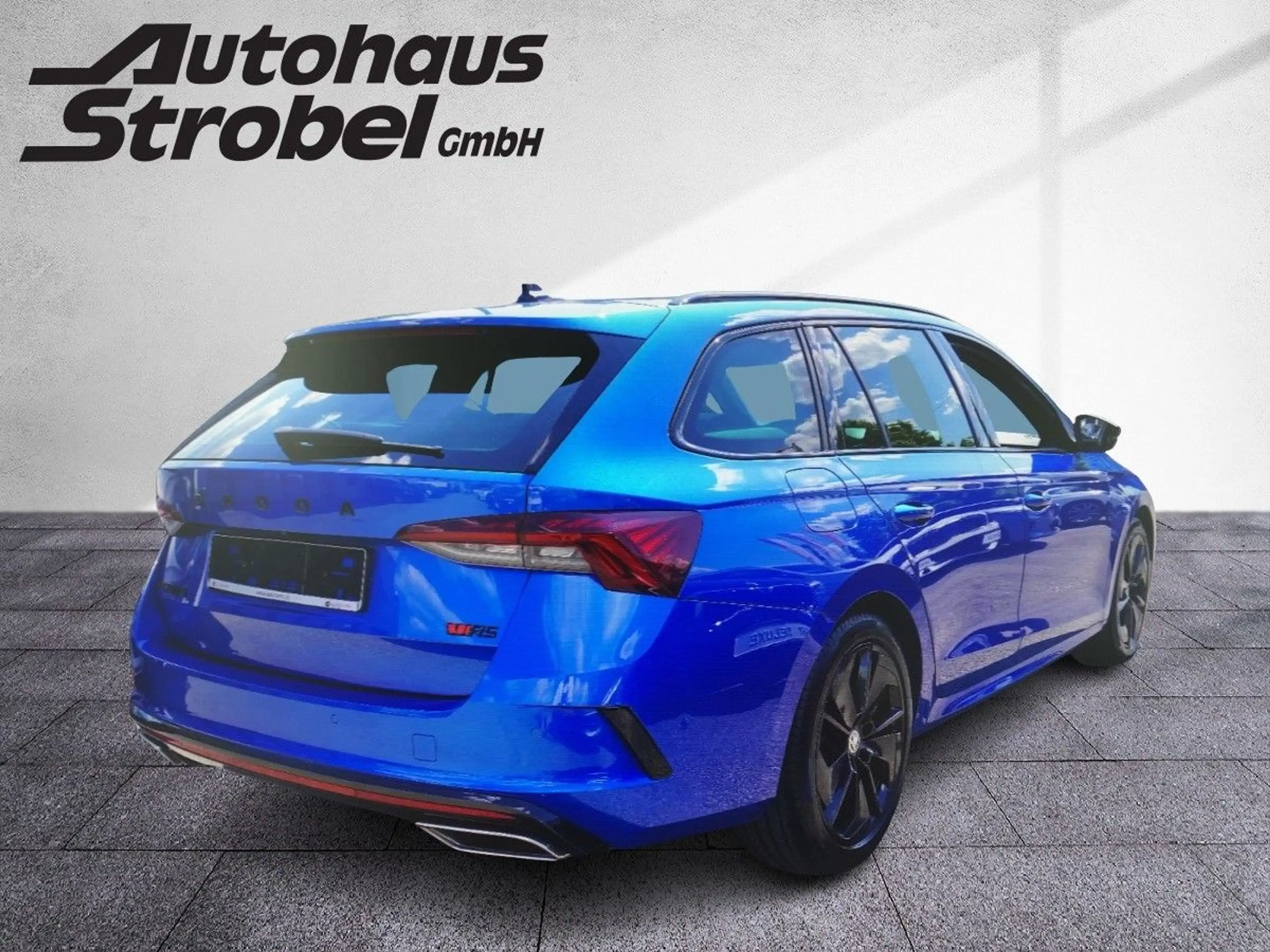 Skoda Octavia Combi 2.0 TDI RS Head Up Panorama RS — photo 6