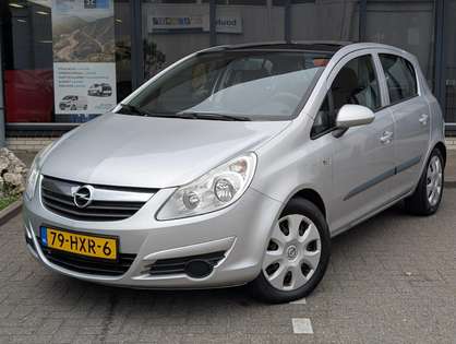 Opel Corsa 1.4-16V Business / Panoramadak