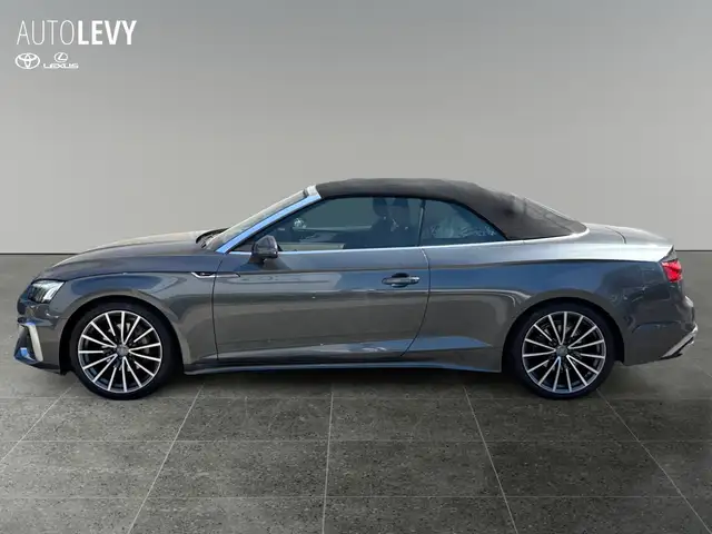 Audi A5 view 3