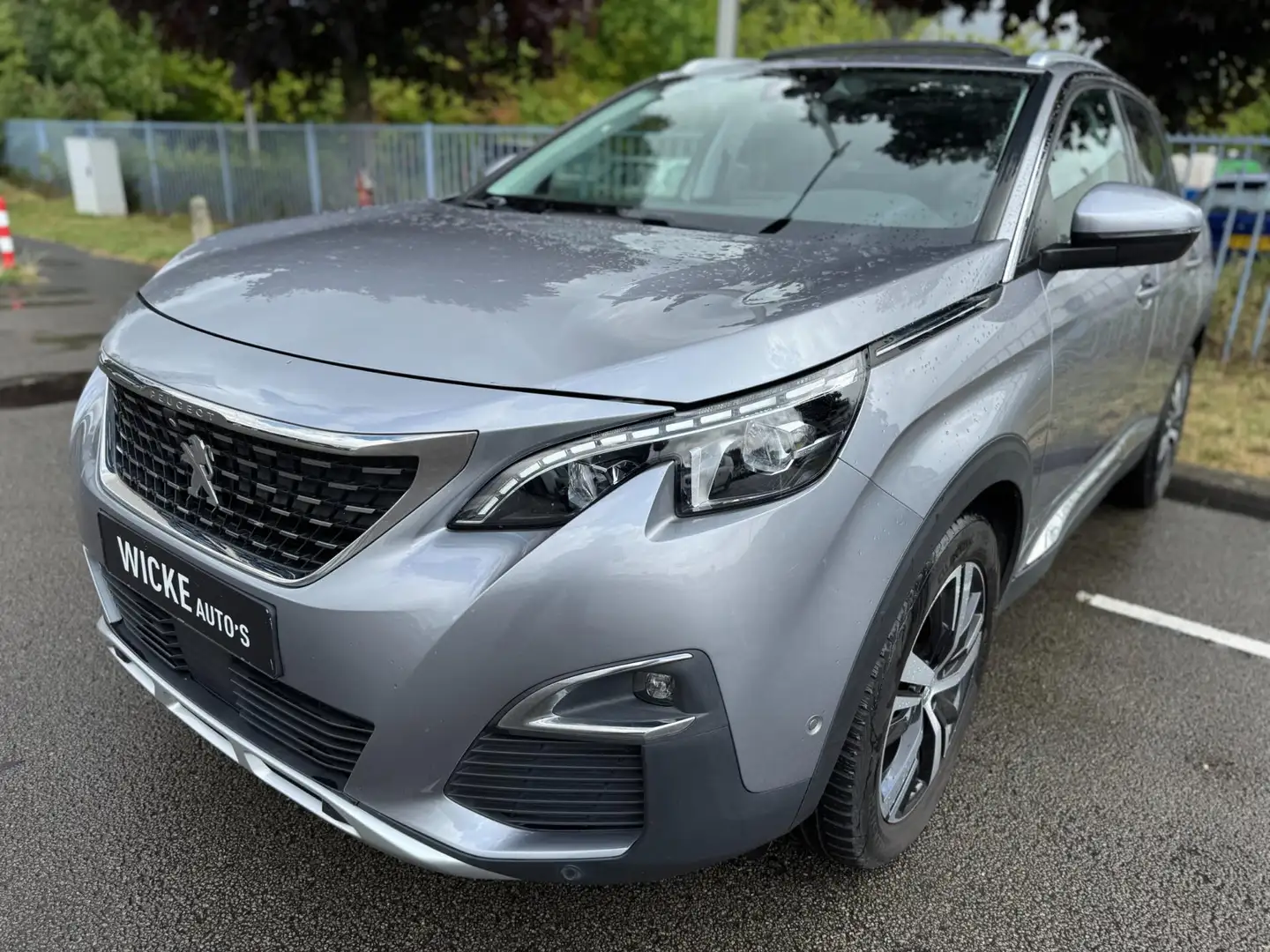 Peugeot 3008 1.2 PureTech Automaat Panorama 360 Camera Massage Grijs - 2