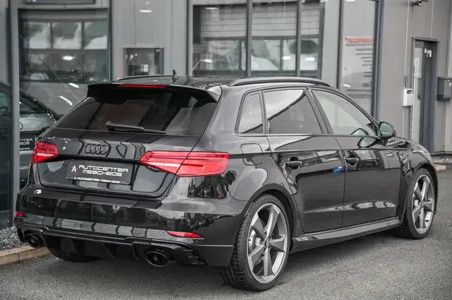 Audi RS3 view 4