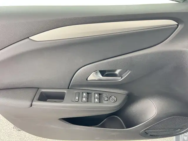 Opel Corsa view 10