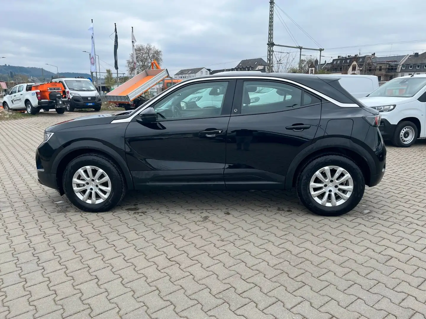Opel Mokka -e inkl. Parksensoren und Wallbox Noir - 2