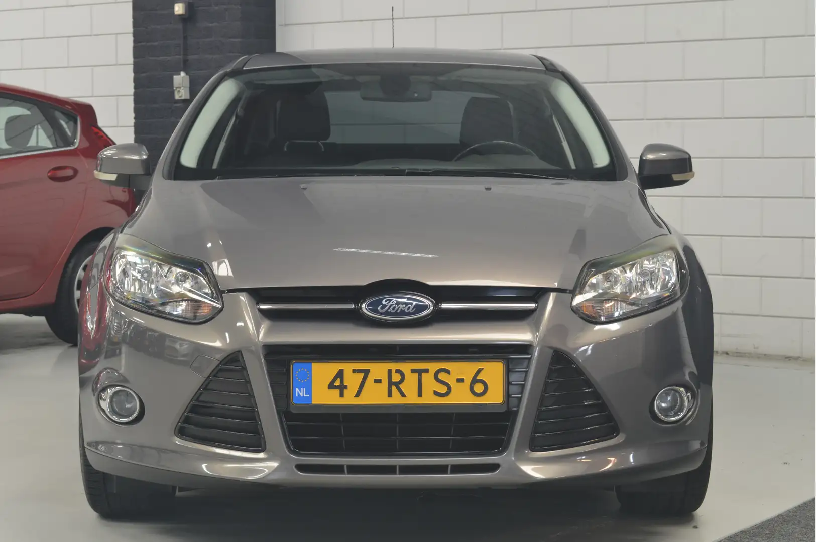 Ford Focus 1.6 TI-VCT First Edition // 142.000 km // CLIMA // Bruin - 2