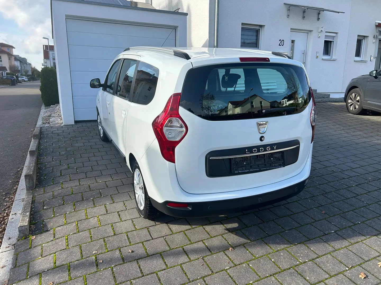 Dacia Lodgy Laureate Weiß - 2