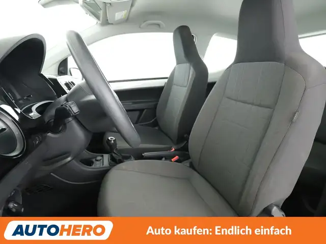 Volkswagen up! view 10