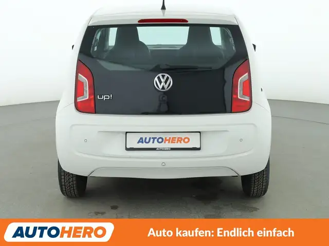 Volkswagen up! view 5