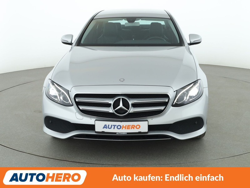 Mercedes-Benz E 200 E 200 Avantgarde Aut.*NAVI*LED*CAM*PDC*SHZ* — photo 9
