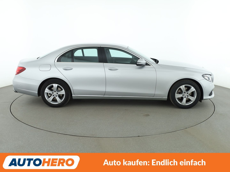 Mercedes-Benz E 200 E 200 Avantgarde Aut.*NAVI*LED*CAM*PDC*SHZ* — photo 7
