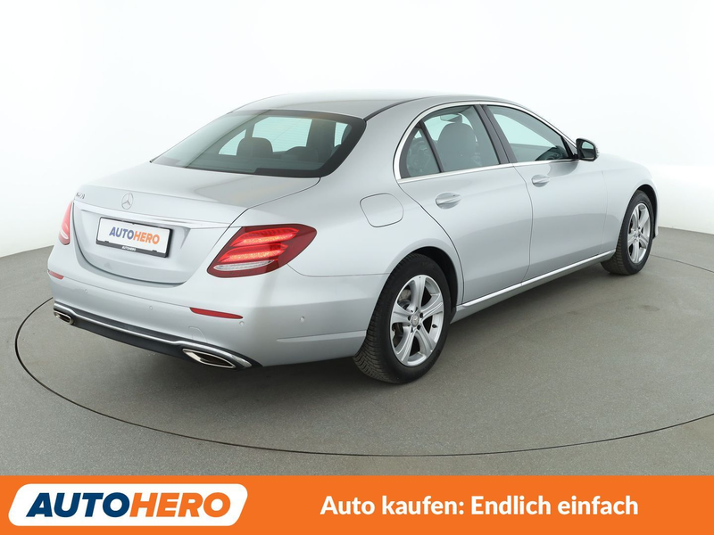 Mercedes-Benz E 200 E 200 Avantgarde Aut.*NAVI*LED*CAM*PDC*SHZ* — photo 6