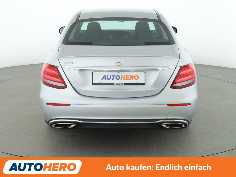 Mercedes-Benz E 200 E 200 Avantgarde Aut.*NAVI*LED*CAM*PDC*SHZ* — photo 5