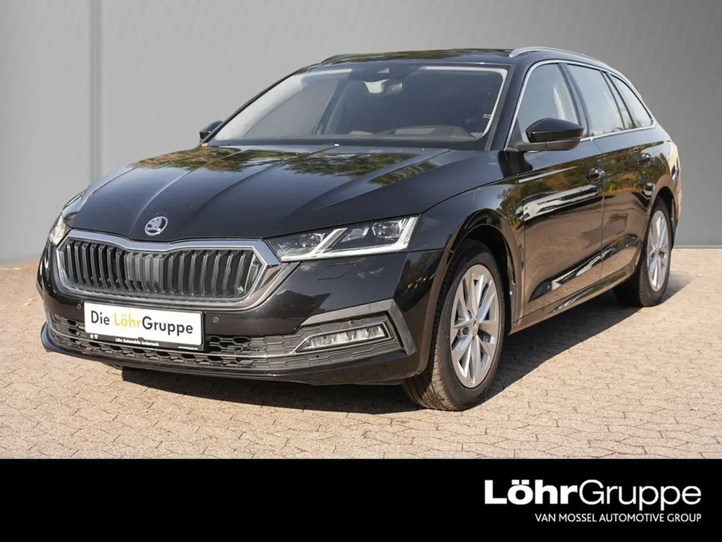 Skoda Octavia Combi 2.0 TDI First Edition Noir - 1