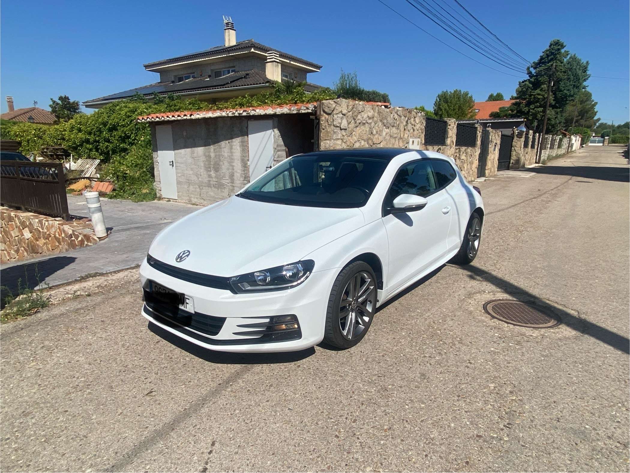Volkswagen Scirocco 1.4 TSI BMT R-Line - foto 1