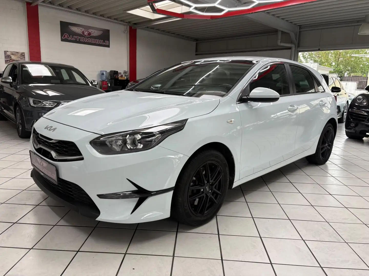 Kia Ceed / cee'd Ceed Vision KAMERA NAVI LED AUTOMATIK Wit - 1