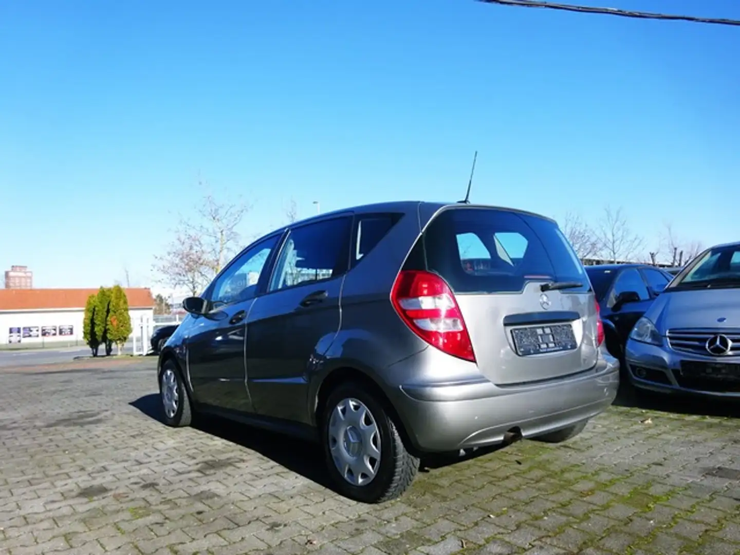 Mercedes-Benz A 170 EU4 85kW MULTIFUNKTION|KLIMA|HU2025 Grau - 2