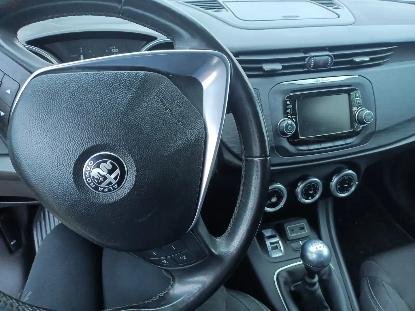 Alfa Romeo Giulietta Grijs - 1