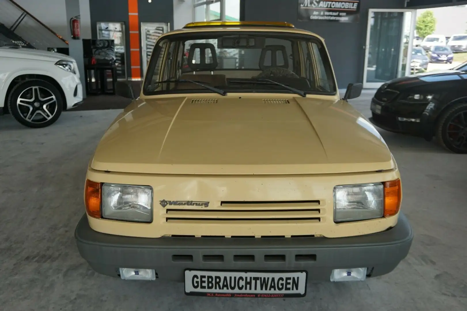 Wartburg 311 Gelb - 2