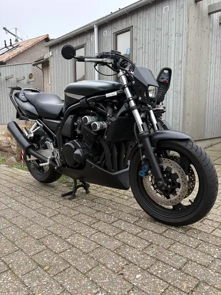 Yamaha Fazer 600 - foto 2