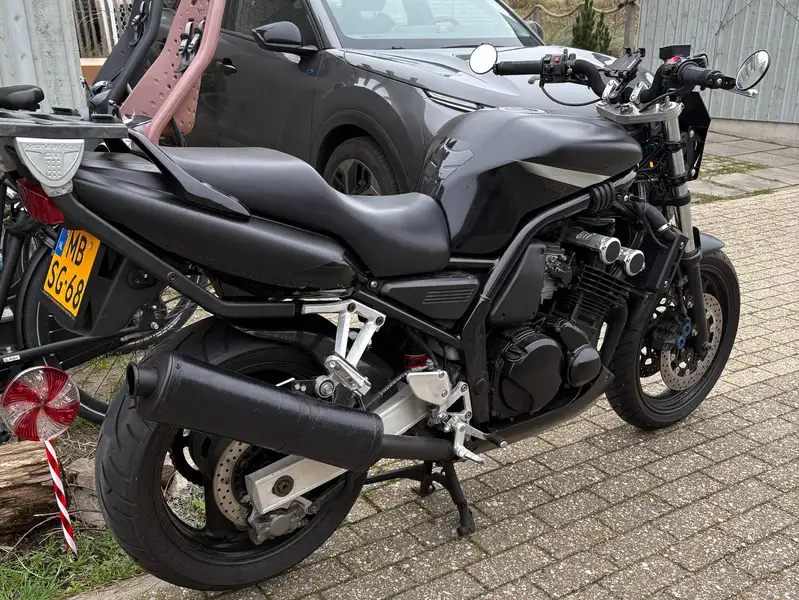 Yamaha Fazer 600 - foto 3