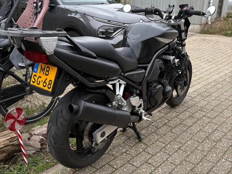 Yamaha Fazer 600 - foto 4