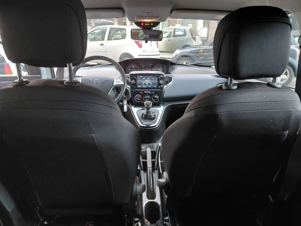 Lancia Ypsilon 2024 — фото 10