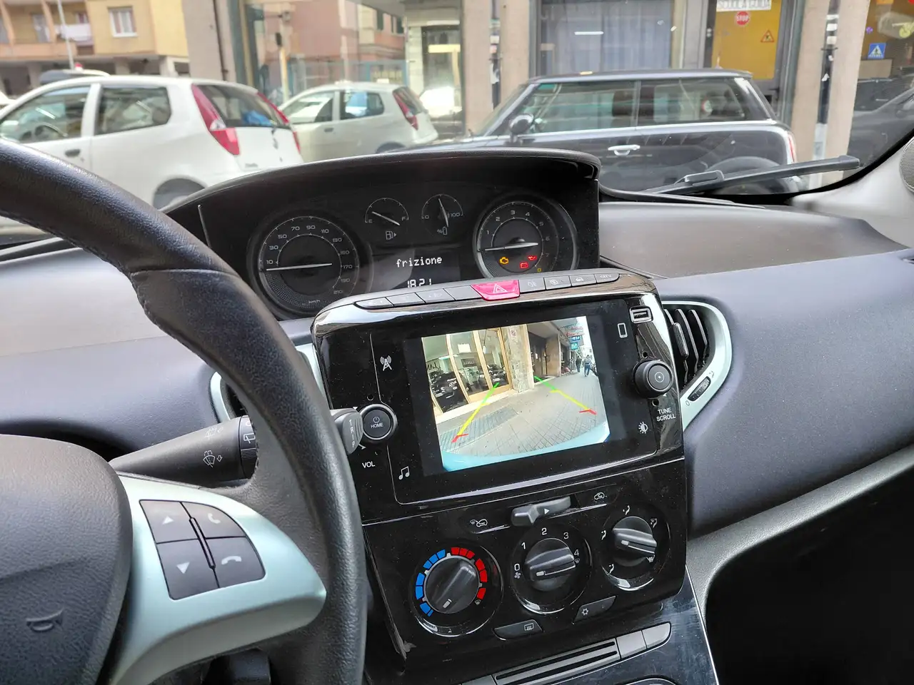 Lancia Ypsilon 2024 — фото 7