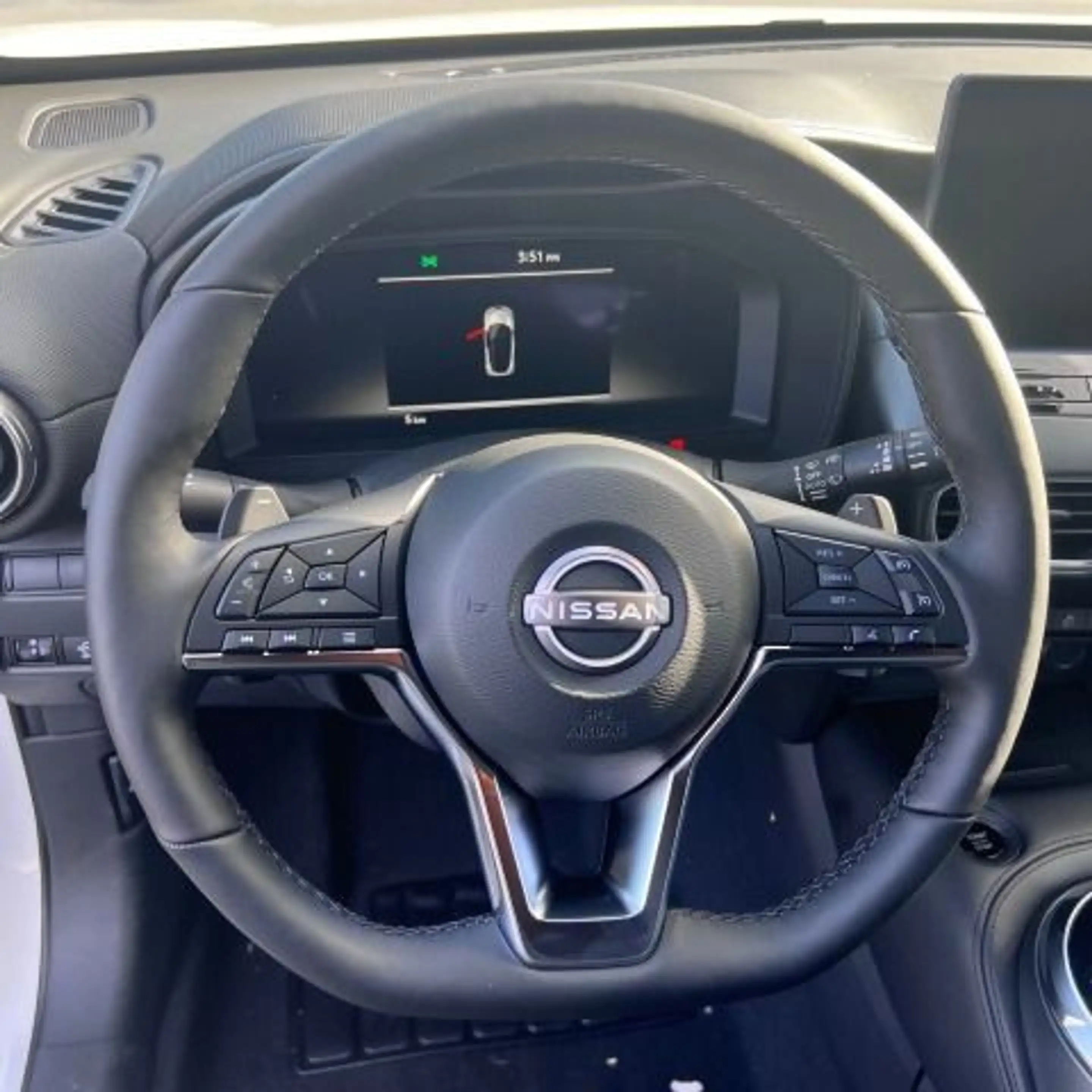 Nissan Juke 1.0 DIG-T N-Connecta — photo 12