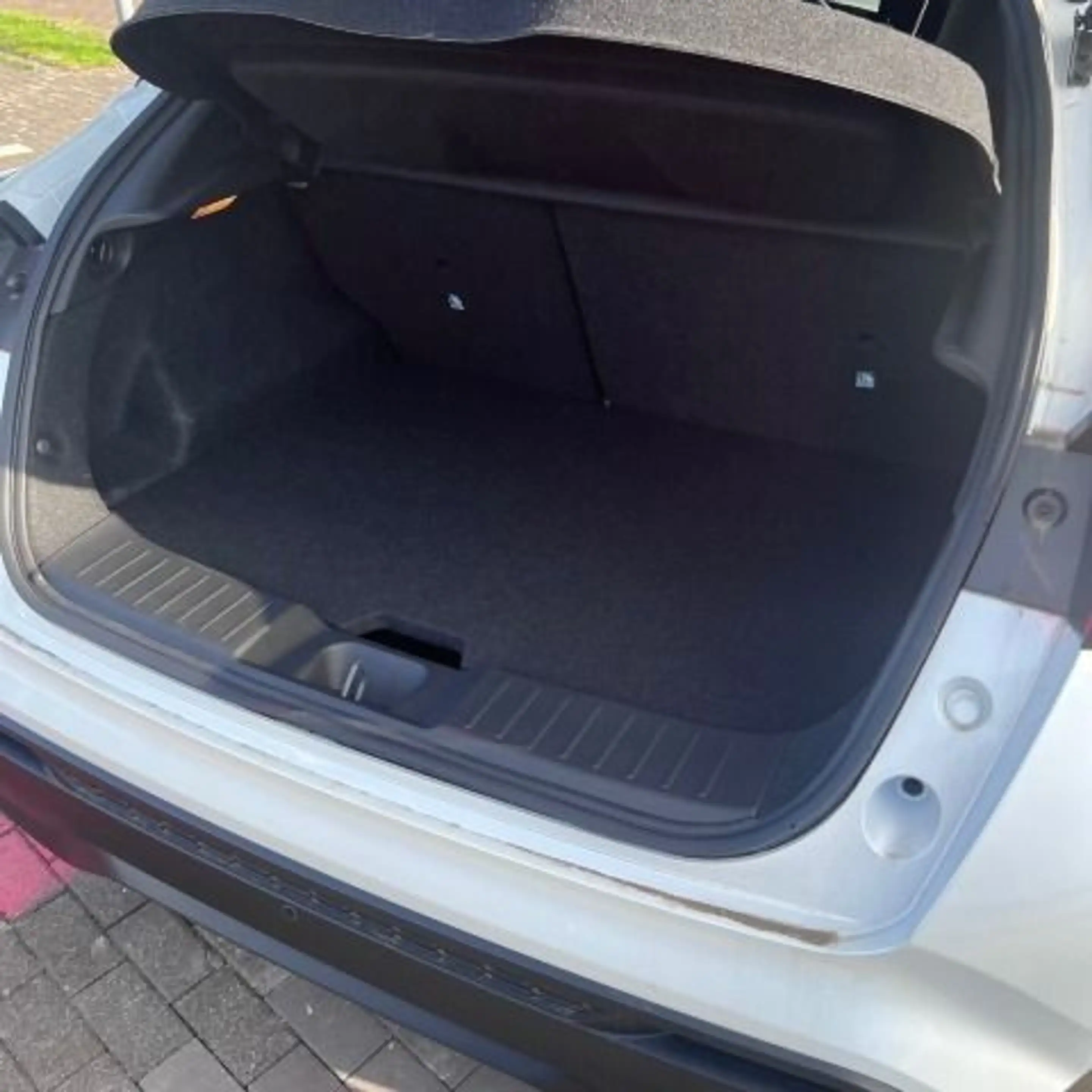 Nissan Juke 1.0 DIG-T N-Connecta — photo 8