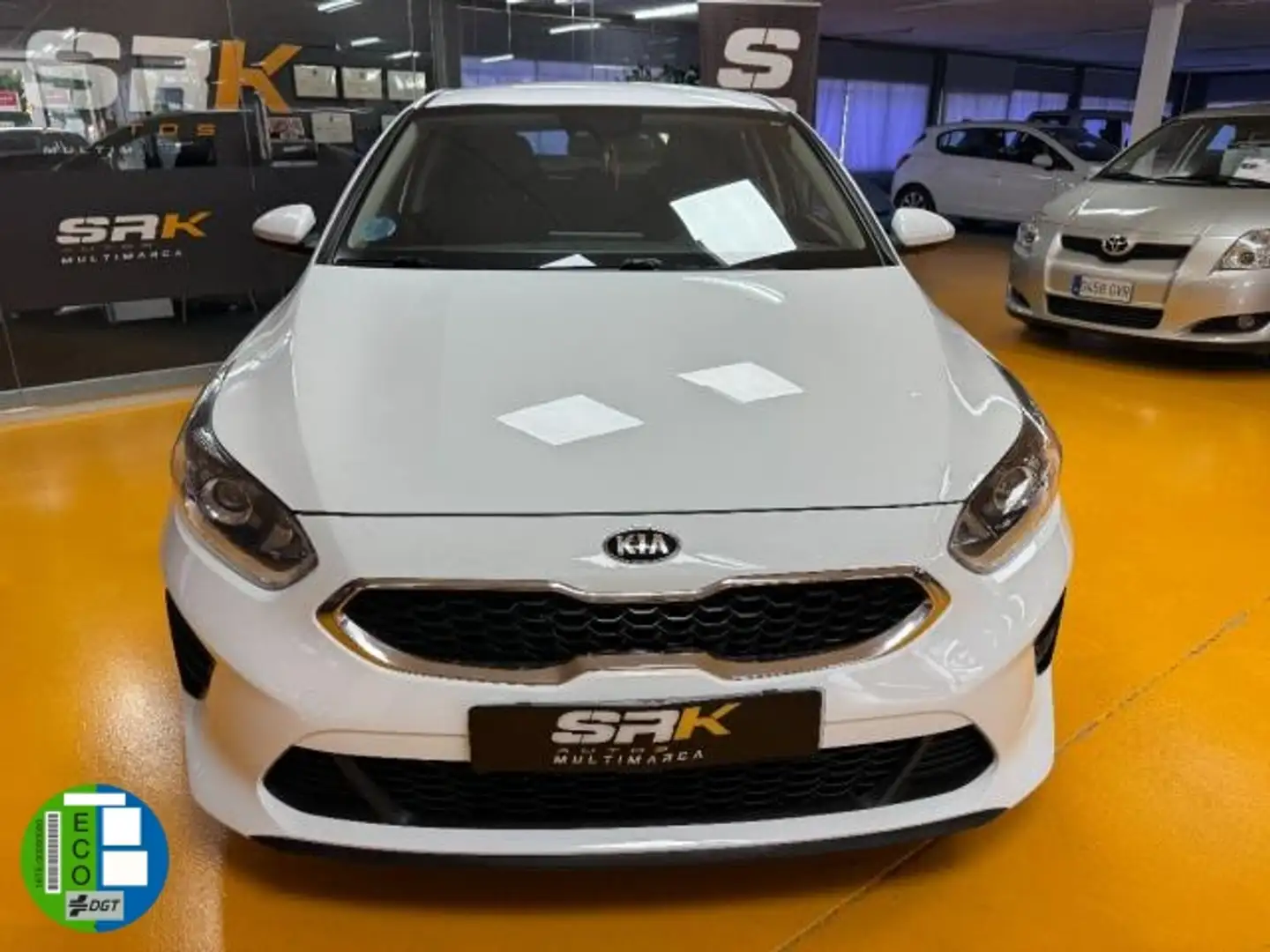 Kia Ceed / cee'd 1.6 MHEV iMT 100kW 136CV Concept Wit - 2