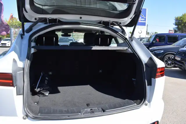Jaguar E-Pace view 4