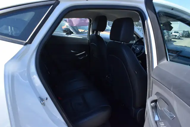 Jaguar E-Pace view 15