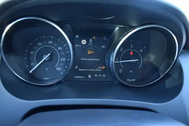 Jaguar E-Pace view 11