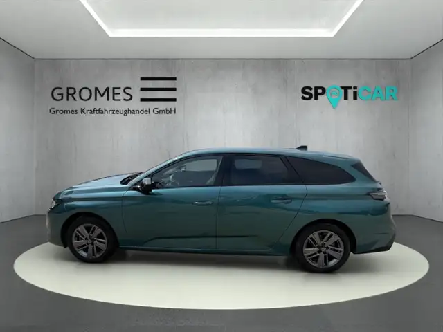 Peugeot 308 SW view 6