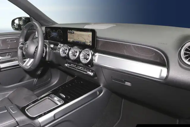 Mercedes-Benz GLB view 7
