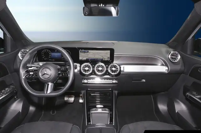 Mercedes-Benz GLB view 10