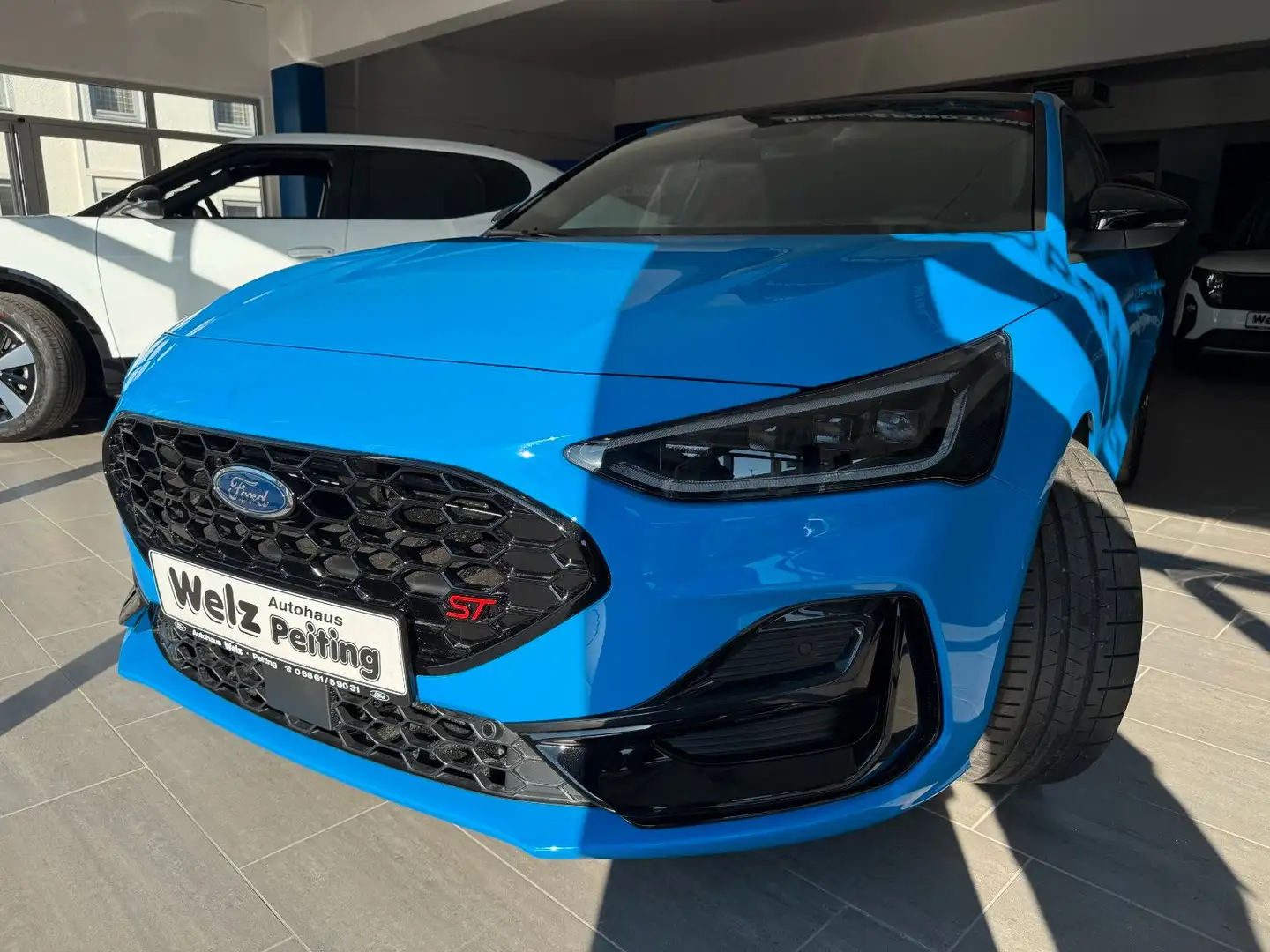 Ford Focus Lim. ST X Bleu - 2